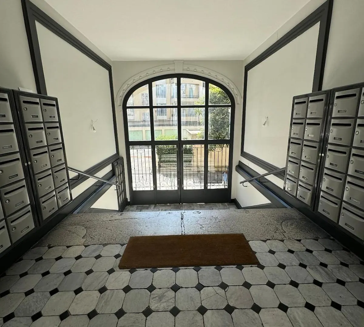 Apartment Studio En Plein Coeur De Nice France